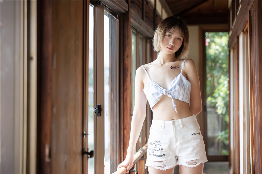 清纯少女美丽私房照