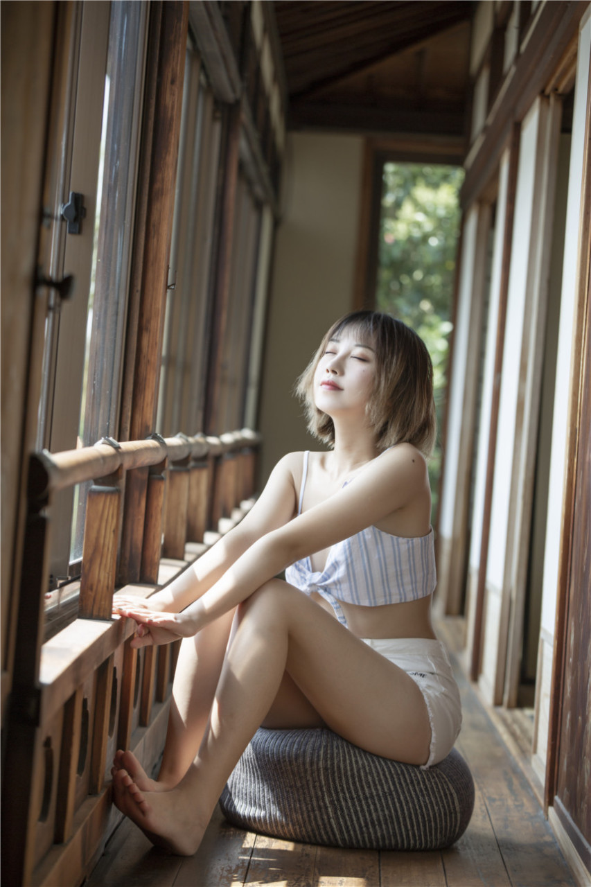 清纯少女美丽私房照