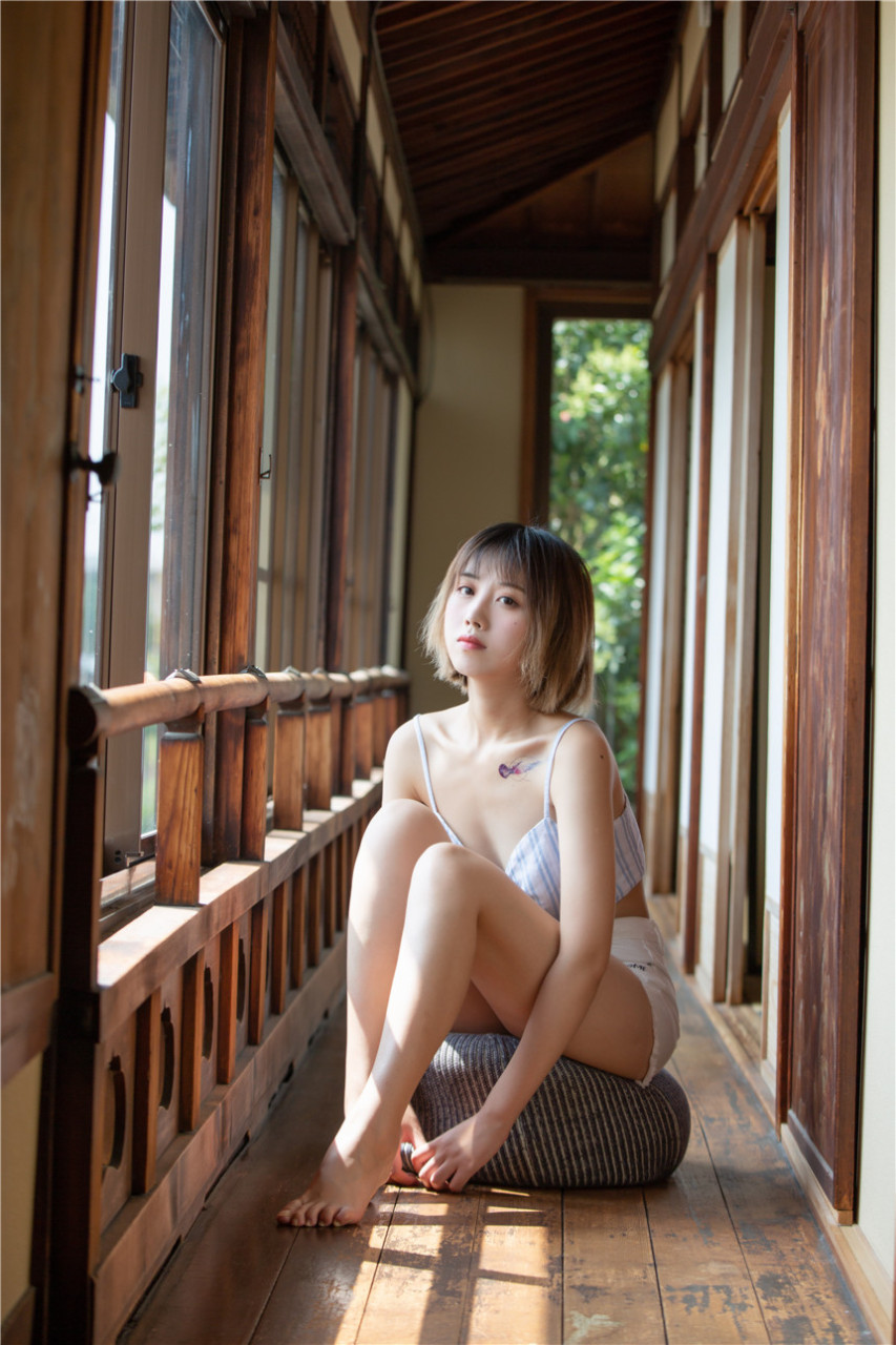 清纯少女美丽私房照