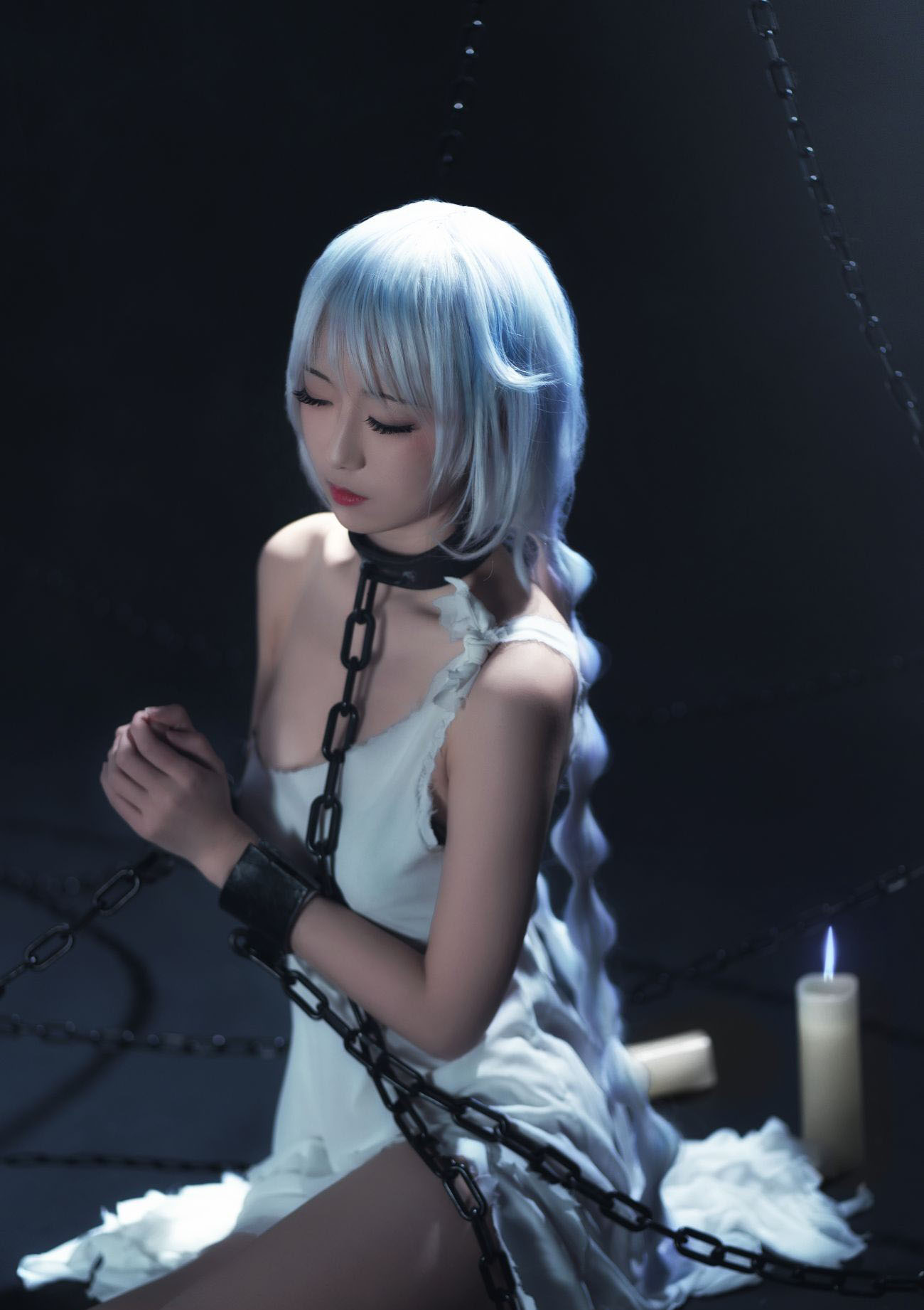 美女战士与阶下囚  鐵板燒鬼舞w 斯卡蒂