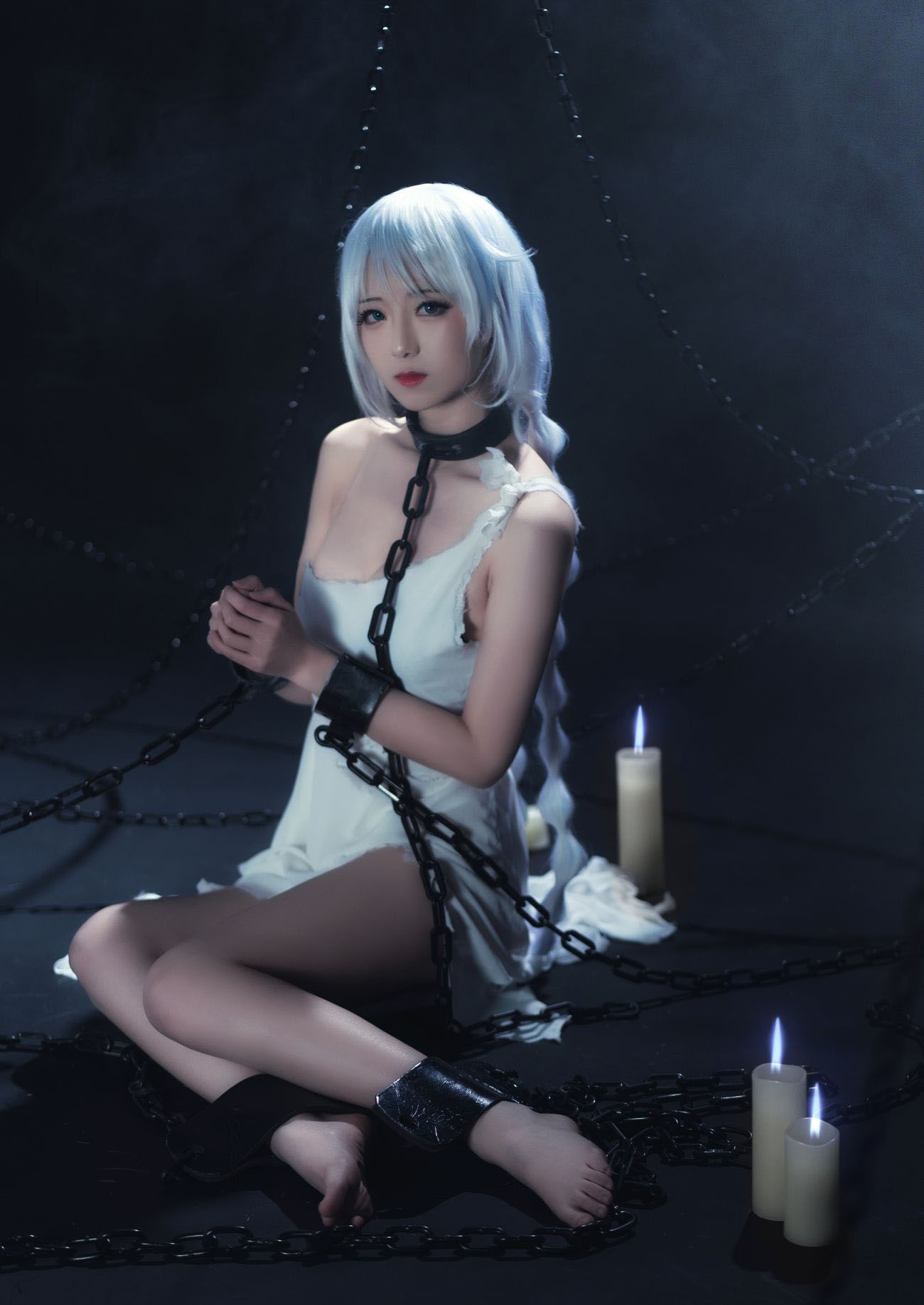 美女战士与阶下囚  鐵板燒鬼舞w 斯卡蒂