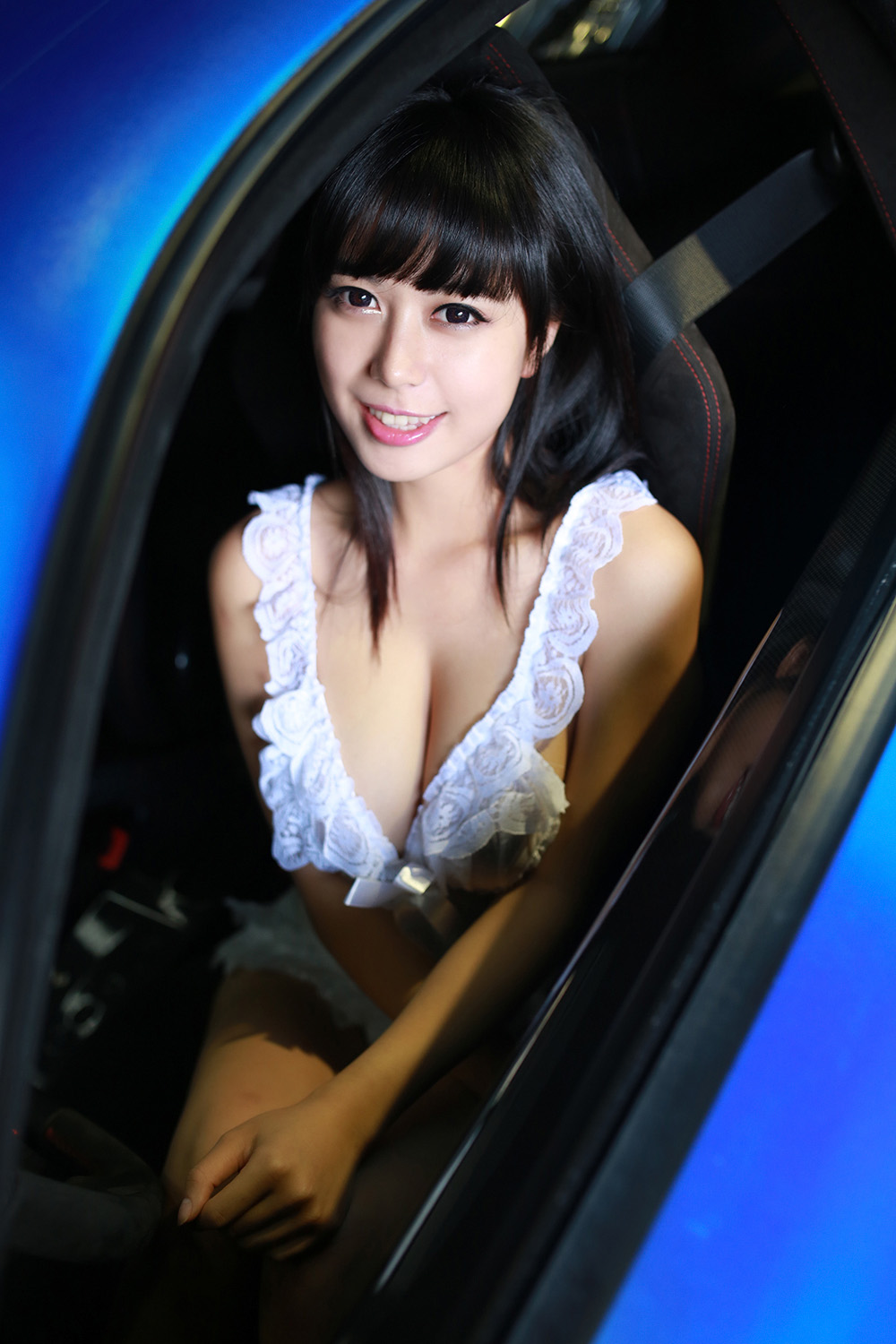 汽车美工坊特约美女