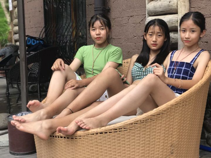 诱人美女的鲜嫩美脚