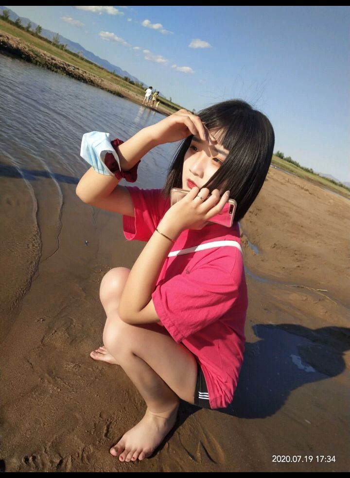 诱人美女的鲜嫩美脚