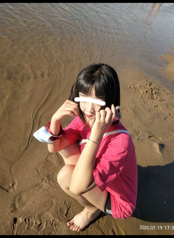 诱人美女的鲜嫩美脚