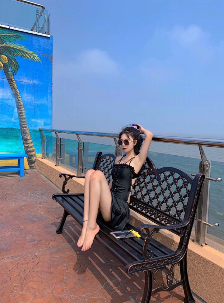 诱人美女的鲜嫩美脚
