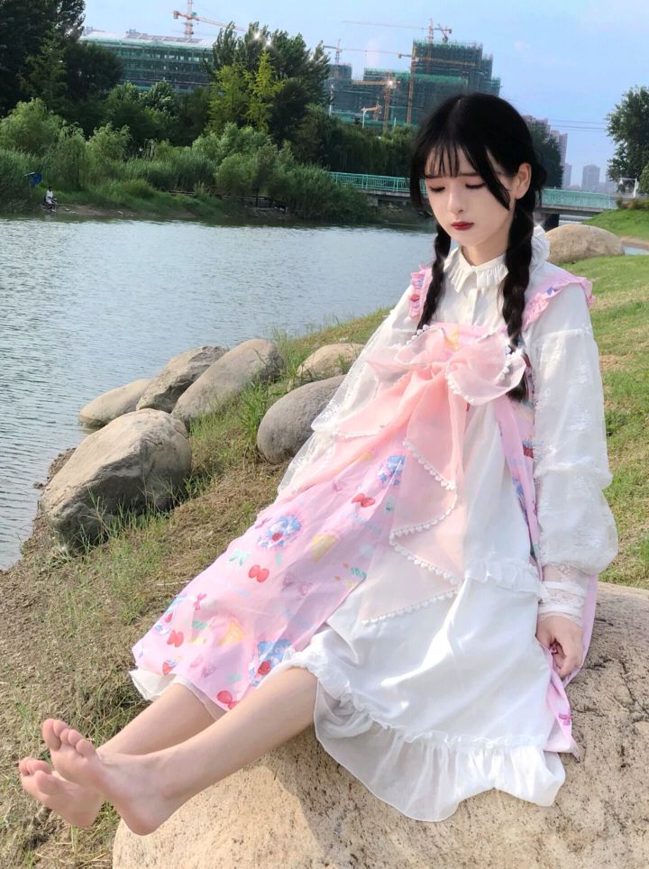 诱人美女的鲜嫩美脚