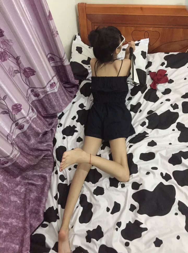 诱人美女的鲜嫩美脚
