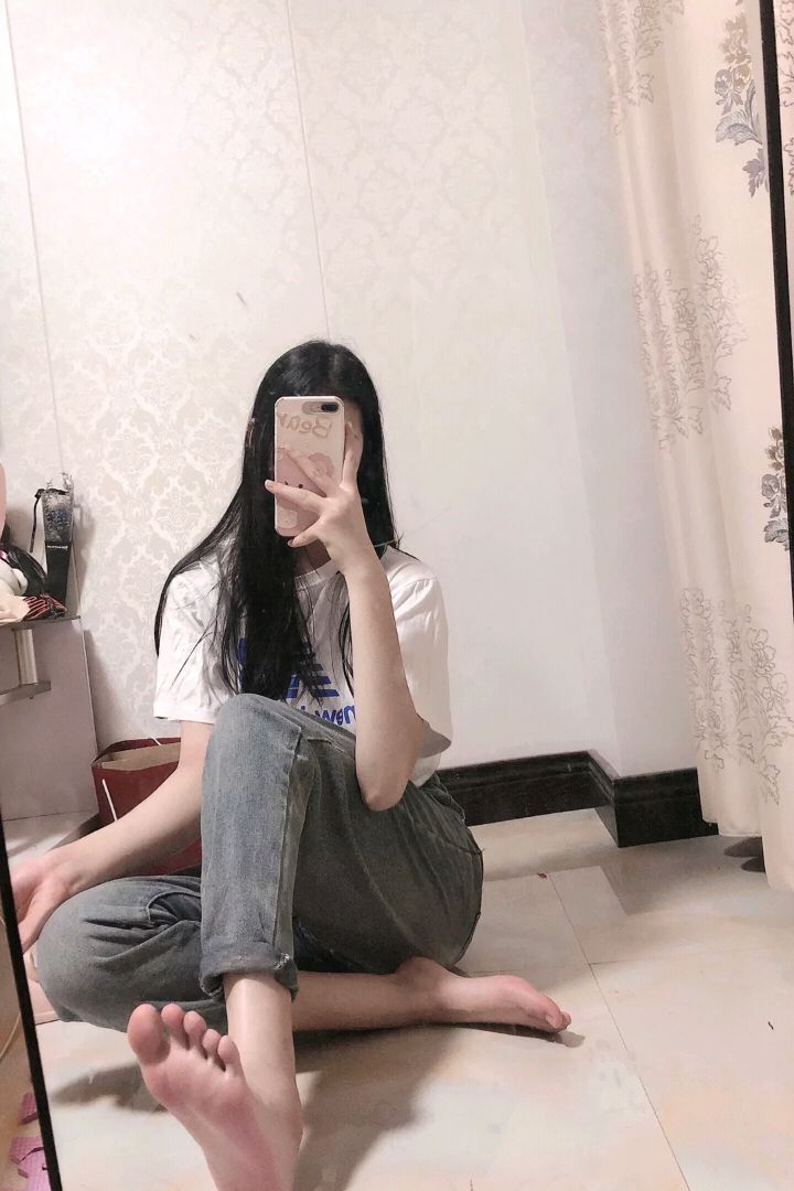 娇艳欲滴 令人眼馋的美足肉足