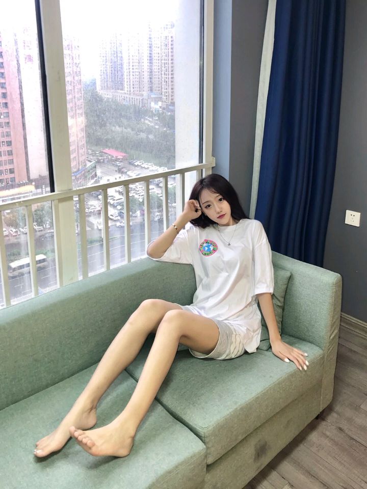 娇艳欲滴 令人眼馋的美足肉足