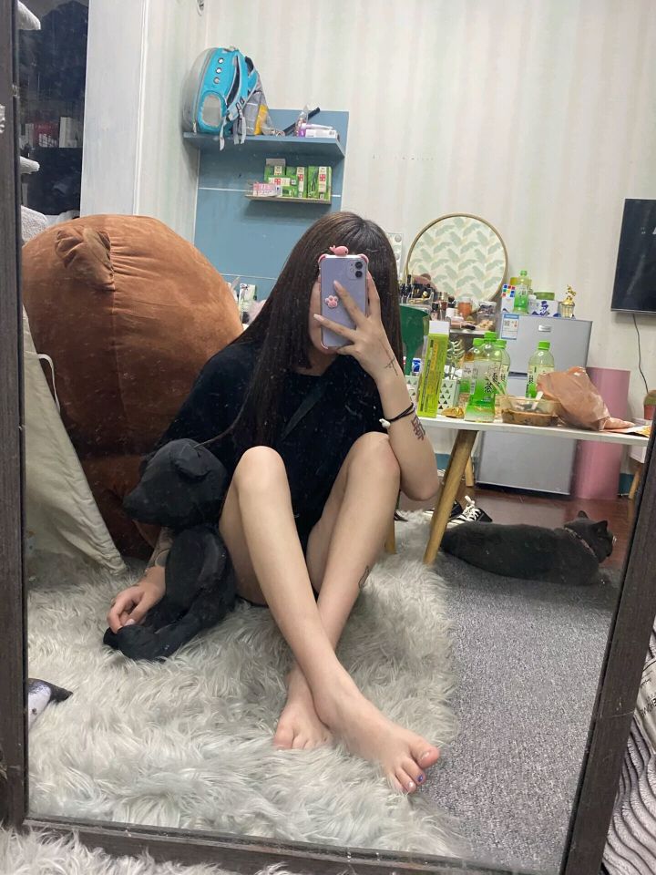 娇艳欲滴 令人眼馋的美足肉足