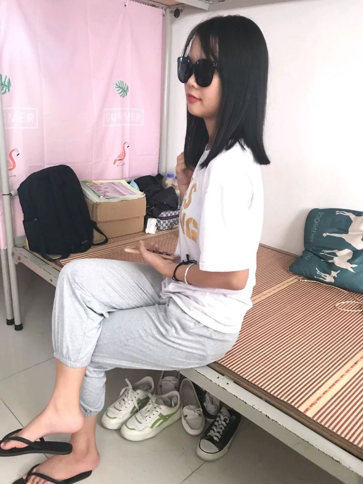 娇艳欲滴 令人眼馋的美足肉足