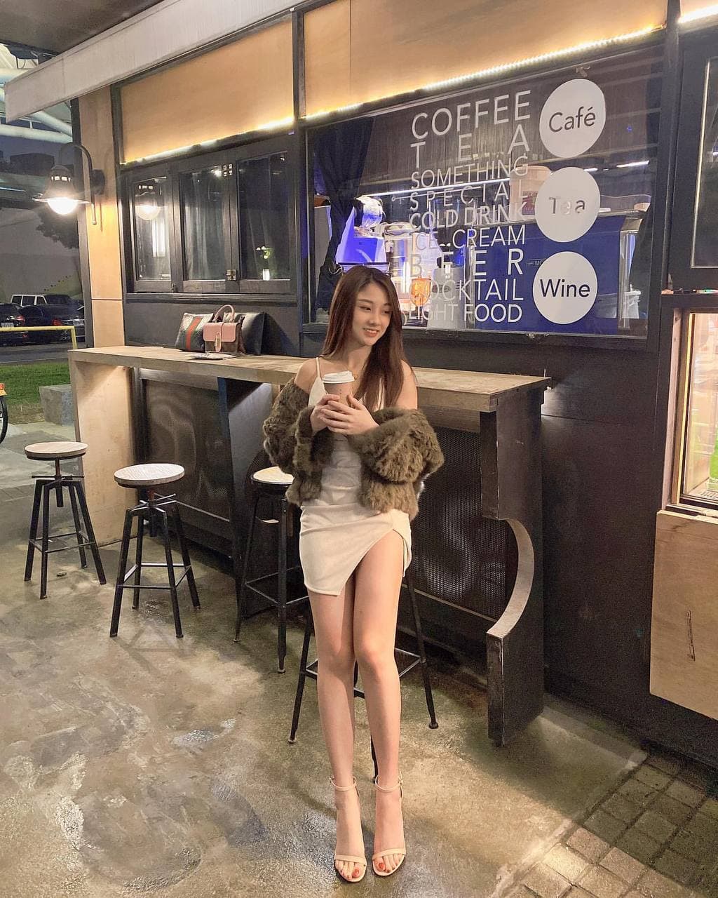 这么好看的美人美脚 真是让人垂涎三尺