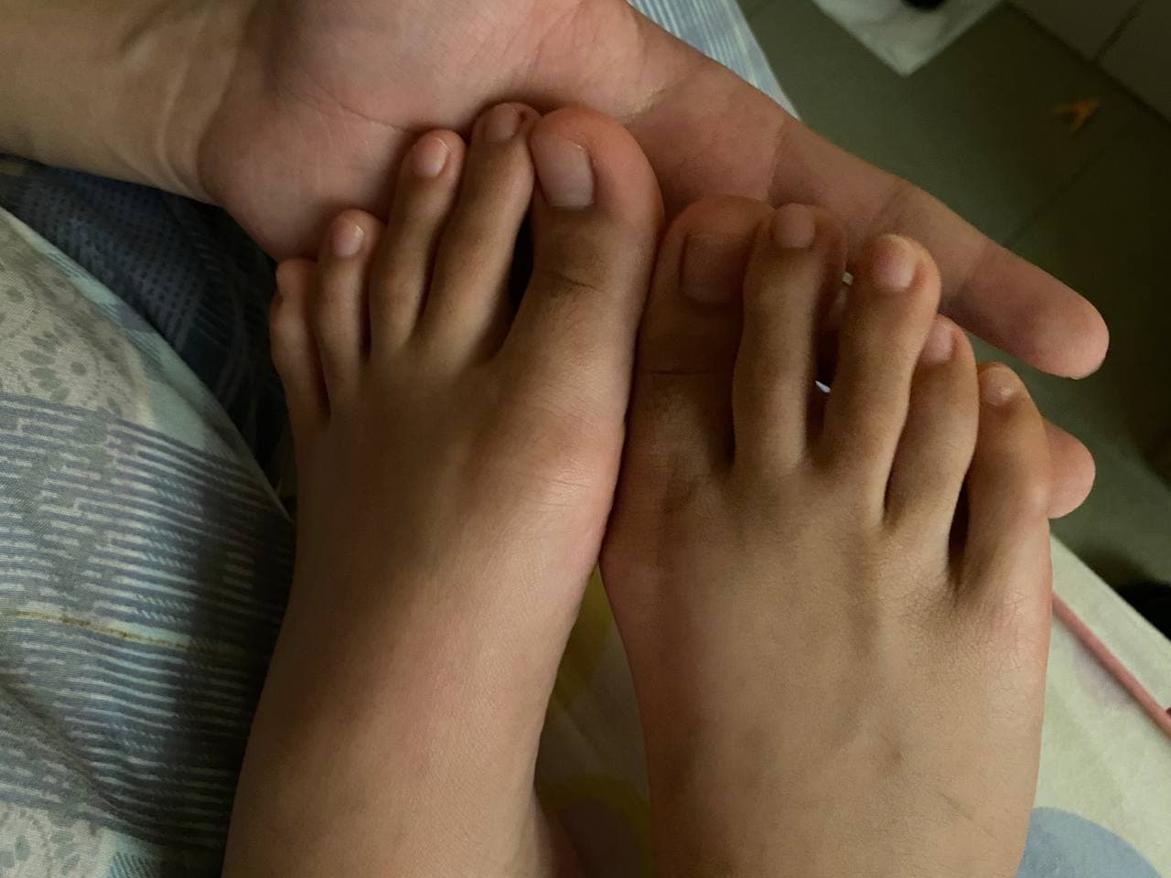 这么好看的美人美脚 真是让人垂涎三尺