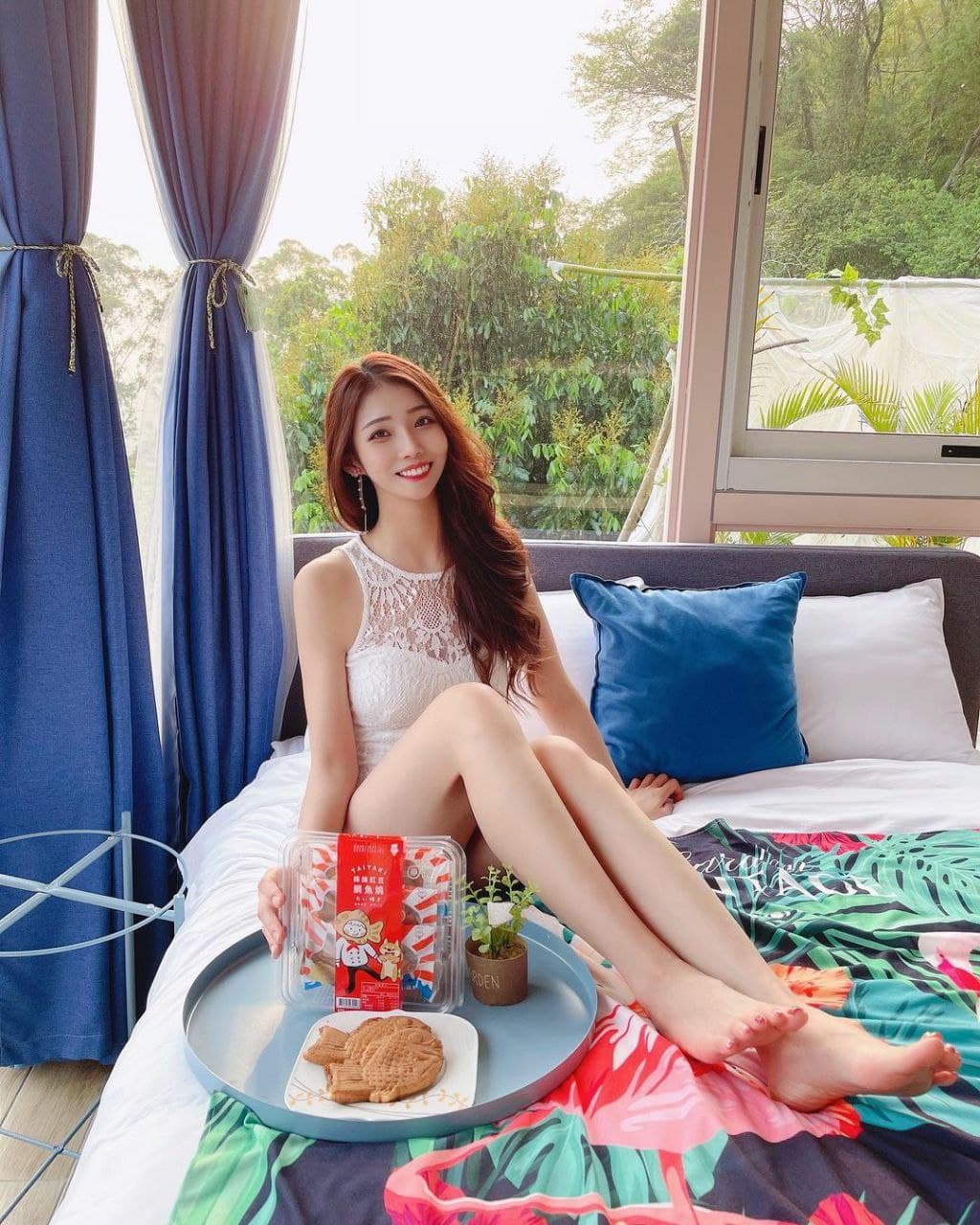 这么好看的美人美脚 真是让人垂涎三尺