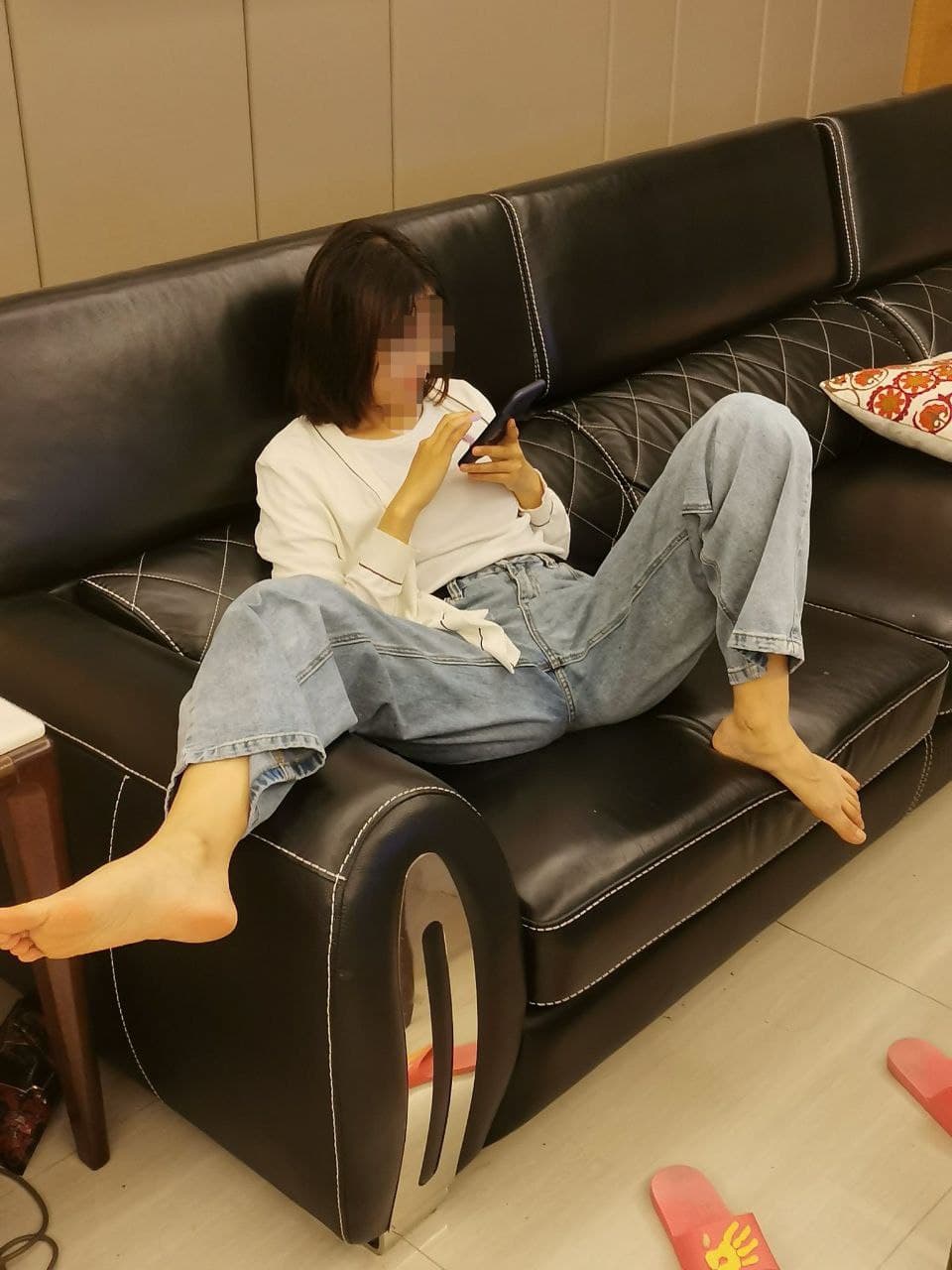 这么好看的美人美脚 真是让人垂涎三尺