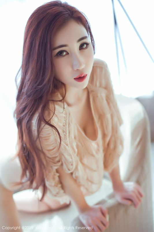 完美大蜜孙梦瑶白色蕾丝女仆装