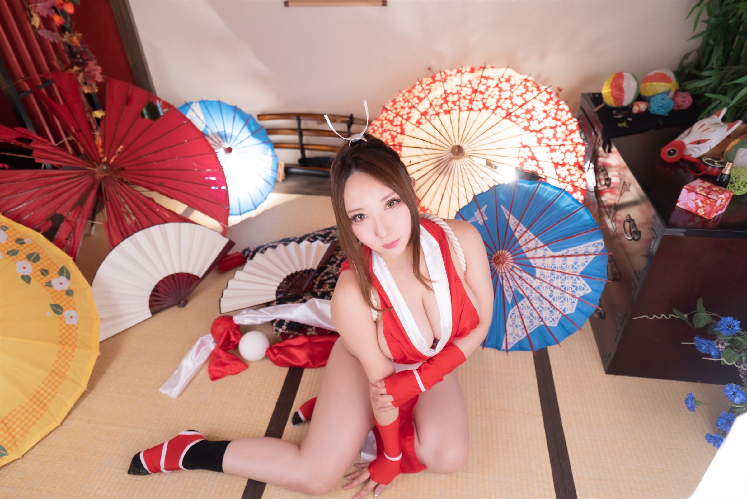 爆乳肥臀火舞娘