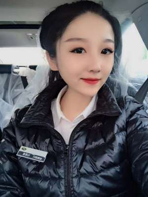 人前温婉淑仪，人后闷骚放荡