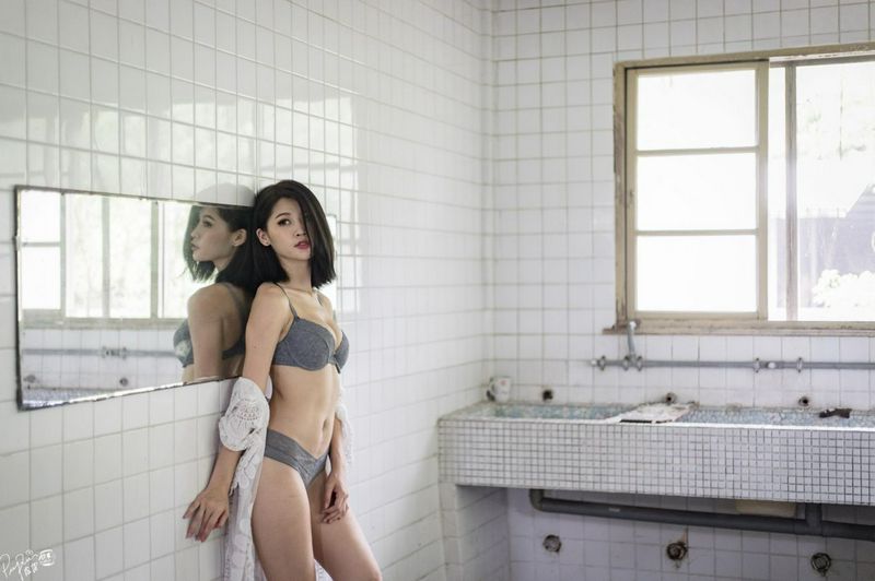 美腿高跟鞋外拍BeautifulsweetgirlPeeChang