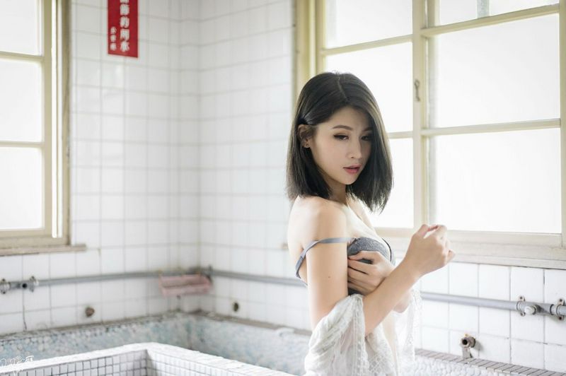 美腿高跟鞋外拍BeautifulsweetgirlPeeChang
