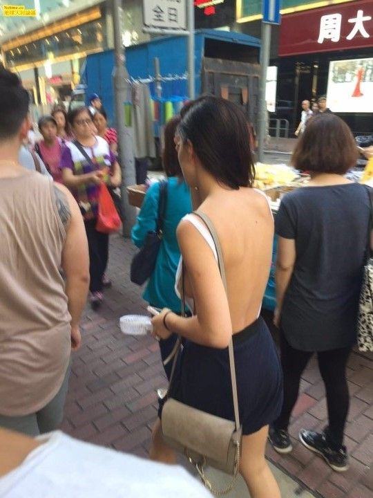 骚浪小姐姐大胆户外露出系列