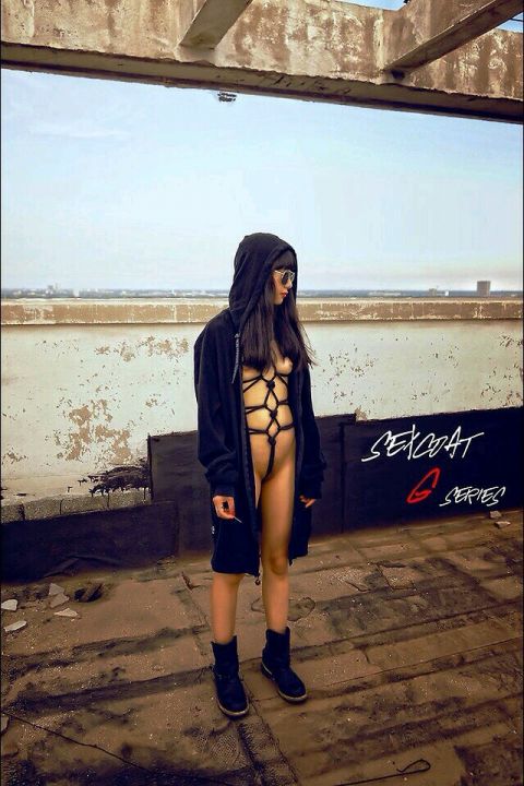 骚浪小姐姐大胆户外露出系列