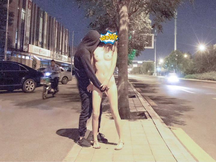 骚浪小姐姐大胆户外露出系列