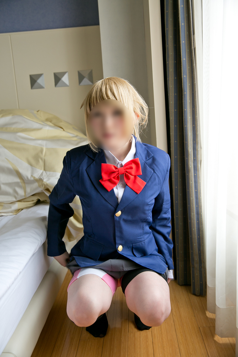 老色批们的最爱，无非就是：幼齿萝莉粉咪咪，吹箫内射嫩屄屄