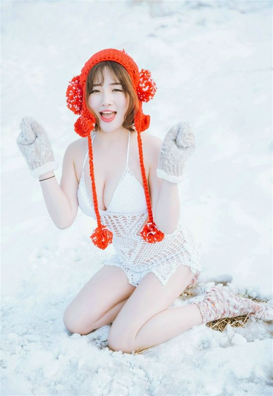 美臀妩媚撩人清纯妹子