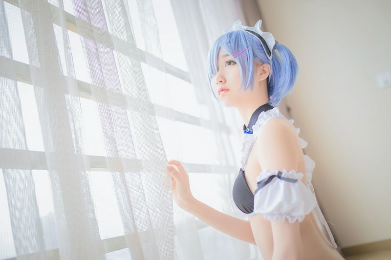 木绵绵蕾姆泳装