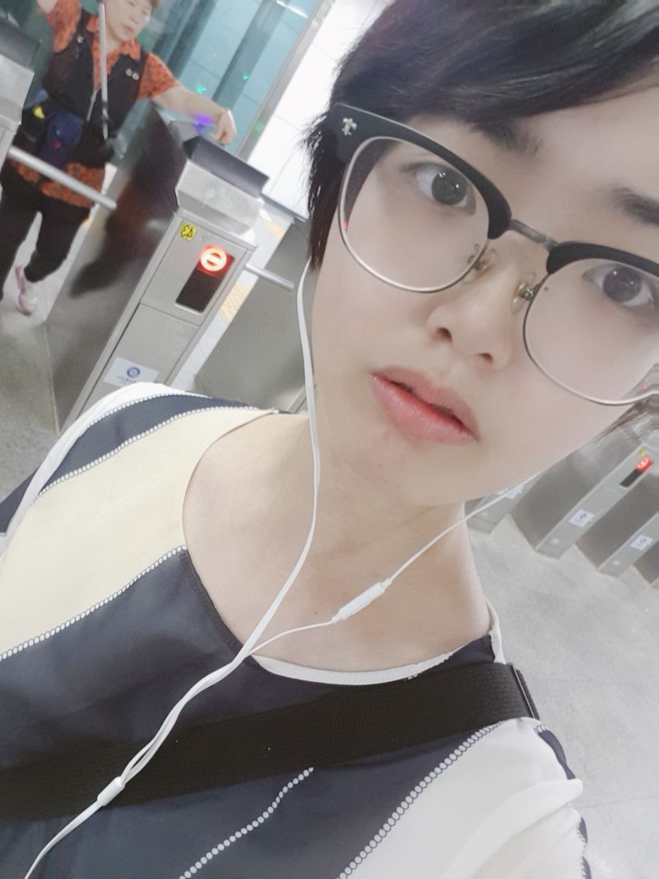 露脸美女 今日更新第三期