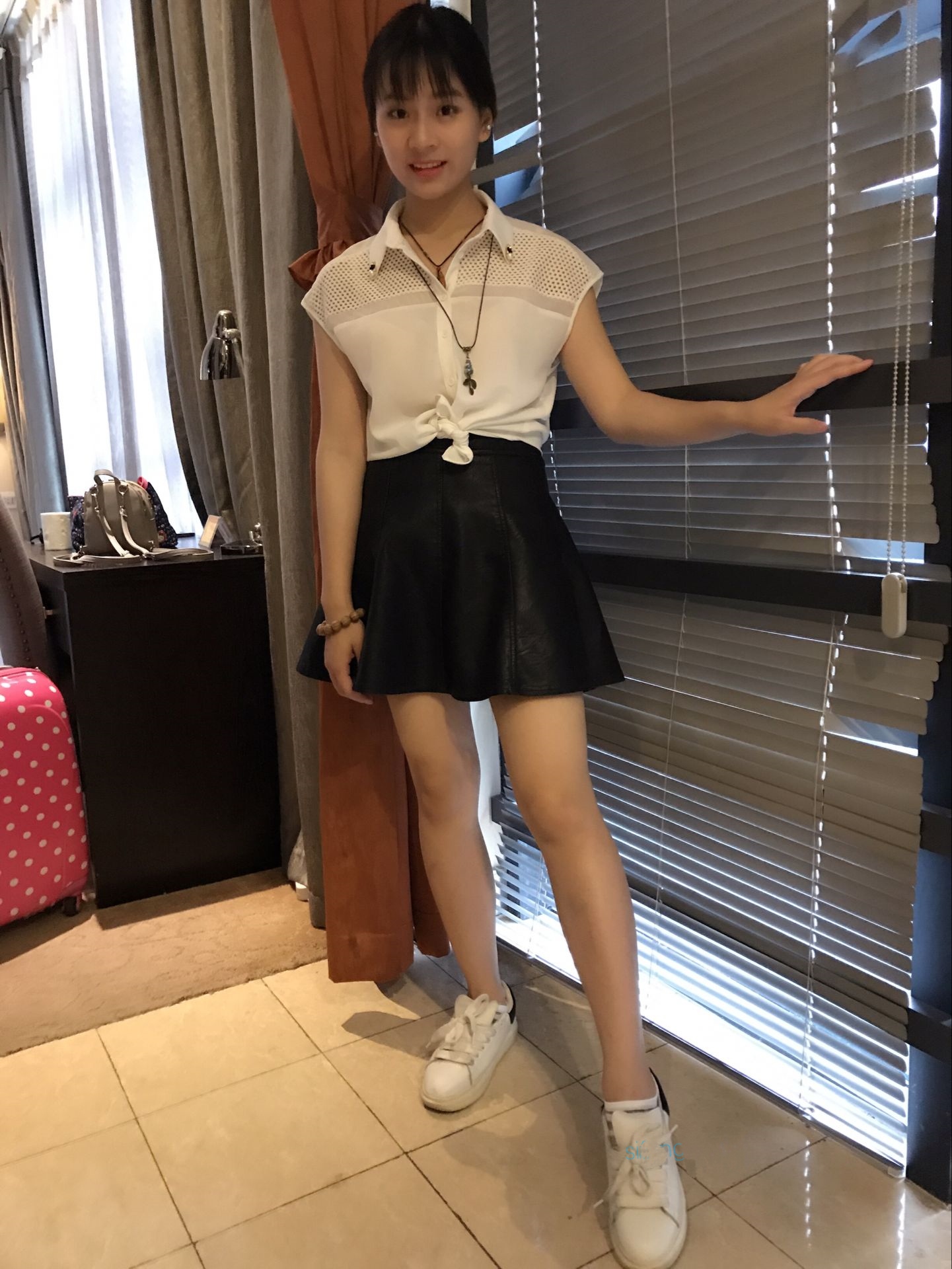 反差美女图片（今日更新）