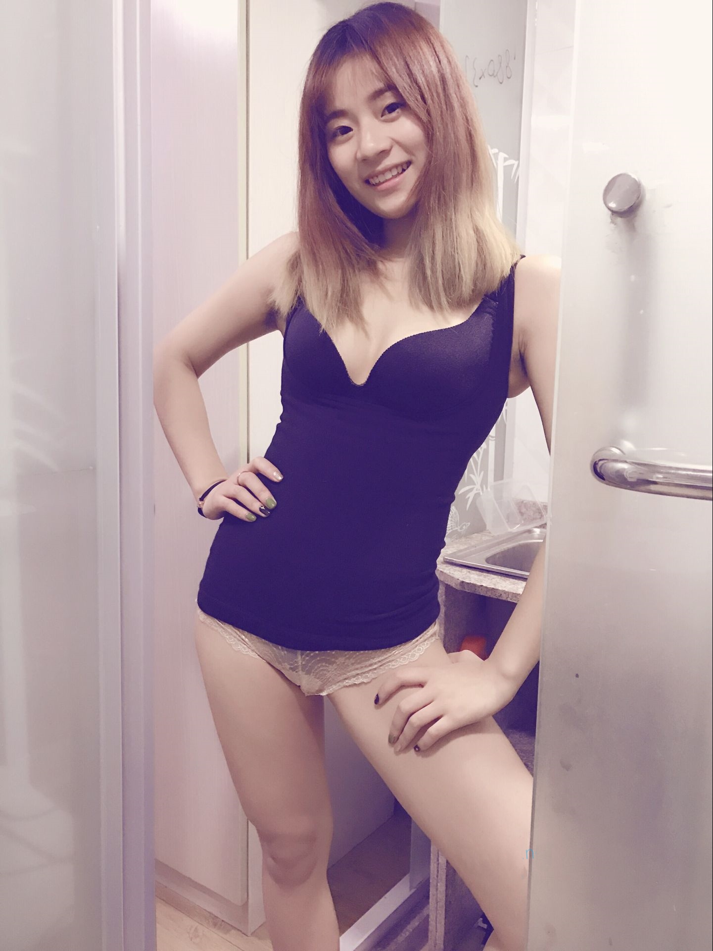 反差美女图片（今日更新）