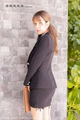 按摩浴池里