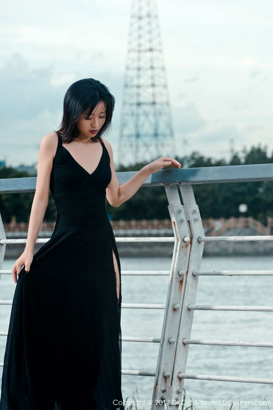 终于幹到认识很久的美艳人妻