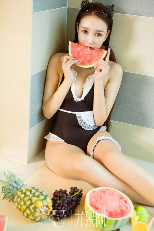 利用午休时间硬上短裙妹