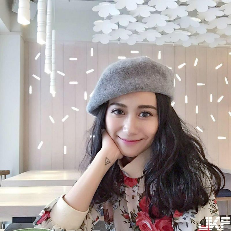 短发正妹ZooeyHuang这身材太不科学了