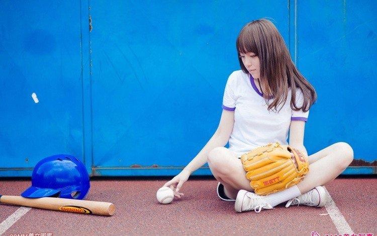 爱情操场上的亲纯妹妹写真