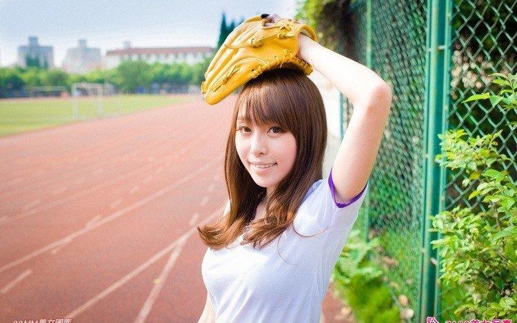 爱情操场上的亲纯妹妹写真