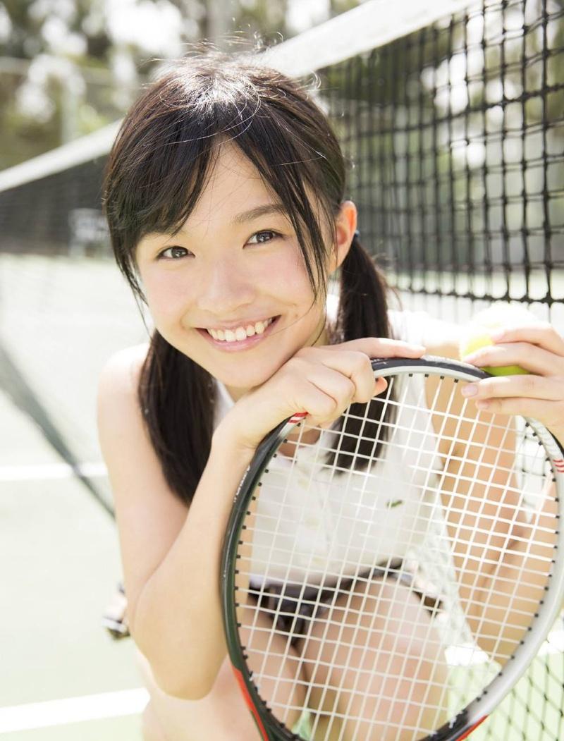 萌妹子百川晴香活力网球时尚写真