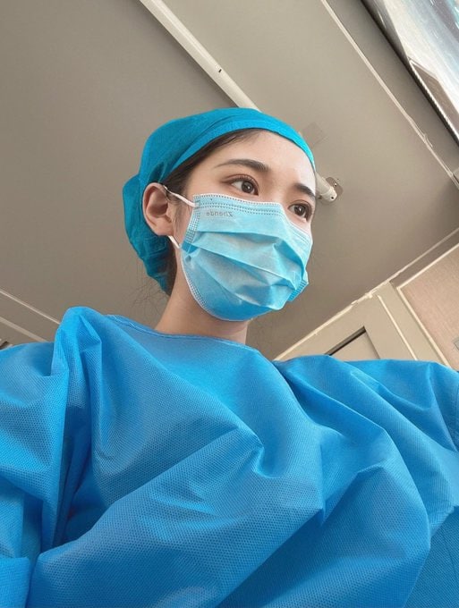 新鲜嫩屄带肉香