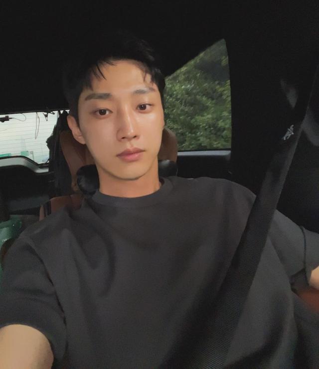 超准脑内占卜!2个动作,十秒钟测出你的性格特质、恋爱行为模式