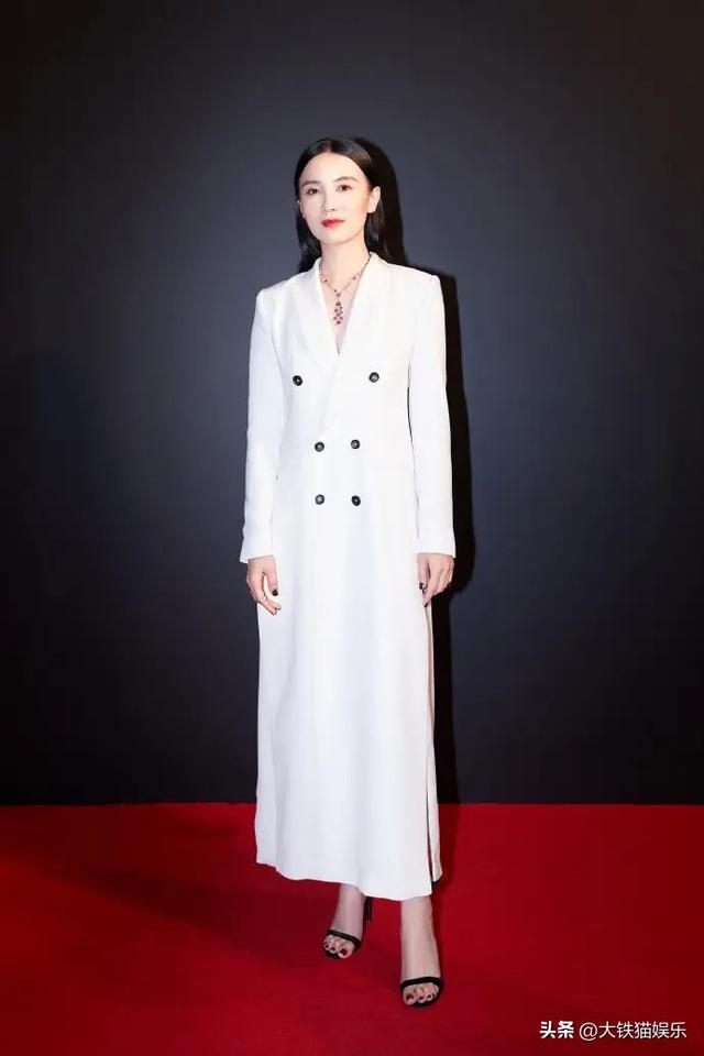 恭喜!女星红毯斗艳“风向”变了,捂得严实还艳压群芳,才是真美