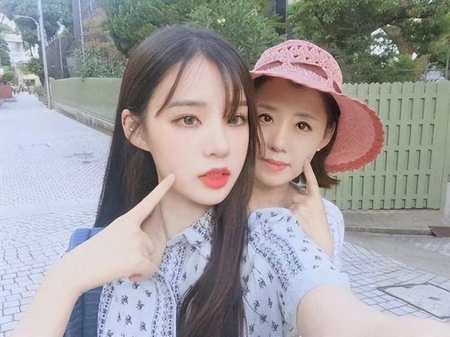 青春期是女孩的“危险期”?三条界限要守住,有女儿的父母多重视