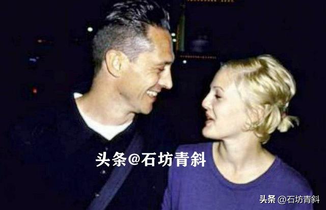 坏女孩的起伏人生:13岁吸毒,19岁结婚两个月分手,48岁独带俩娃