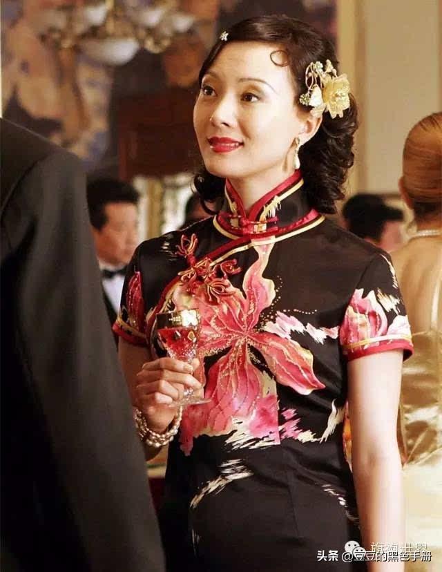 旗袍如照妖镜,看看这17位女星,谁最惊艳,谁像偷穿大人衣服?