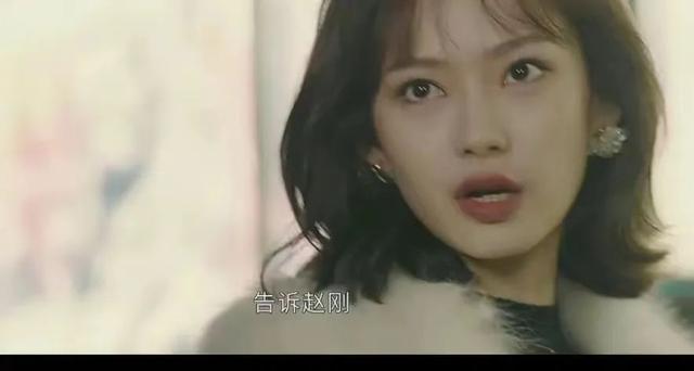 他是谁:卫国平藏在钱包里的女人照片,暴露了陈山河被割喉的真相