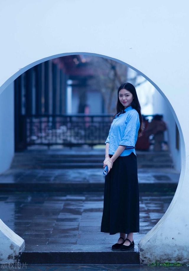 女人想玩玩你的感情时,都会在那些方面体现
