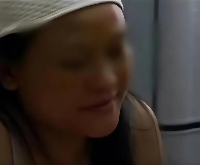 失踪9月,女博士挺孕肚流落街头,发疯坐路边傻笑,到底经历了什么?